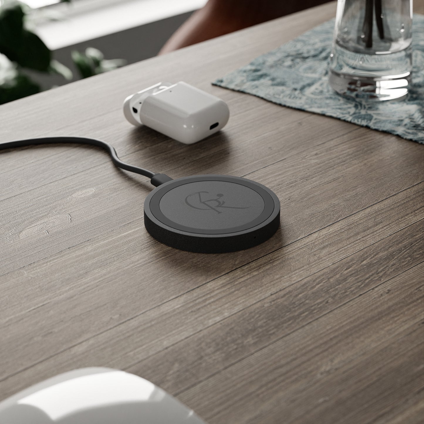 CZR RECORDS Quake Wireless Charging Pad